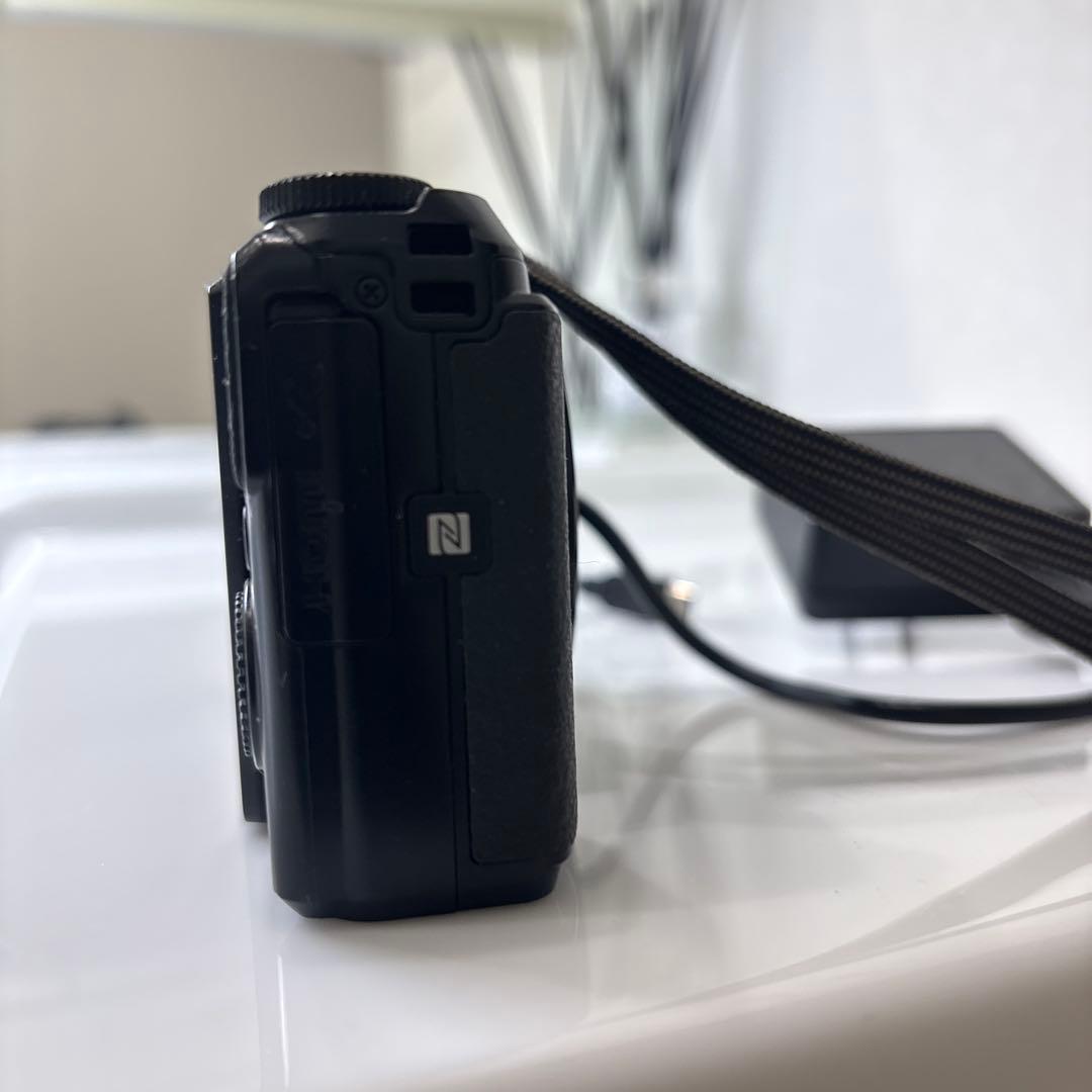 匿名　スピード発送 ニコン　COOLPIXA900BK 美品