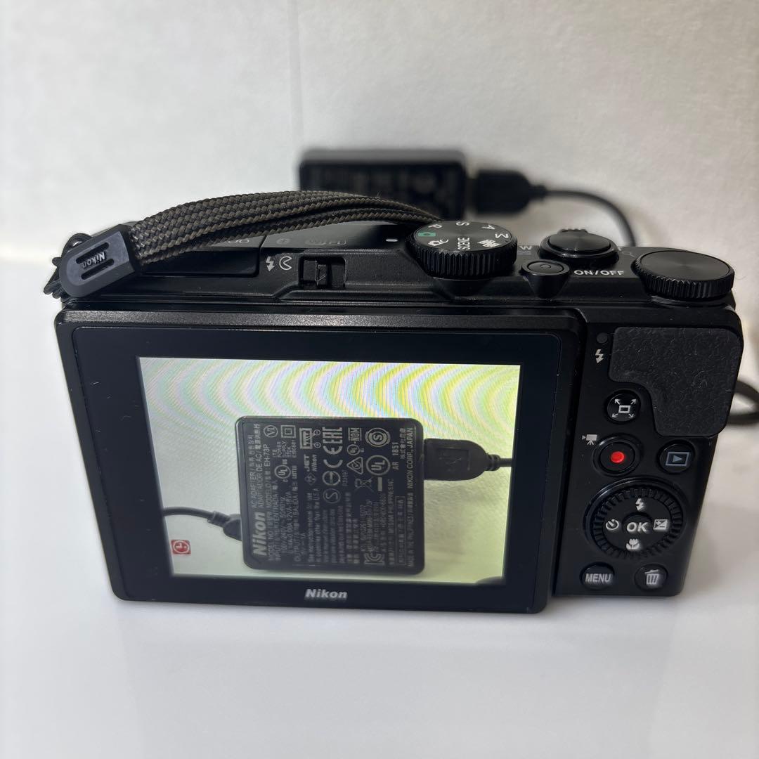 匿名　スピード発送 ニコン　COOLPIXA900BK 美品