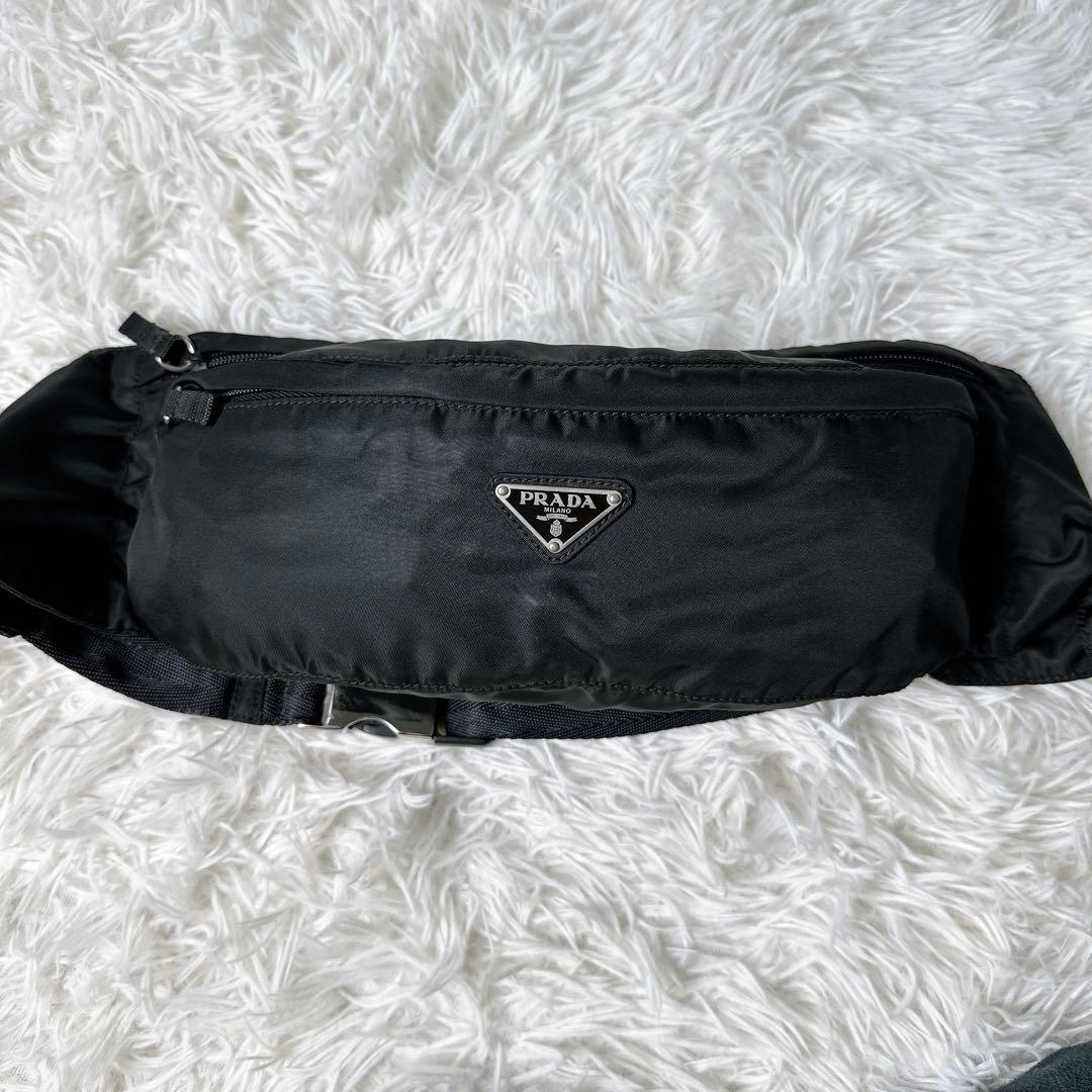 希少✨プラダ ウエストポーチ ボディバッグ 三角ロゴ ナイロン 白タグ 黒