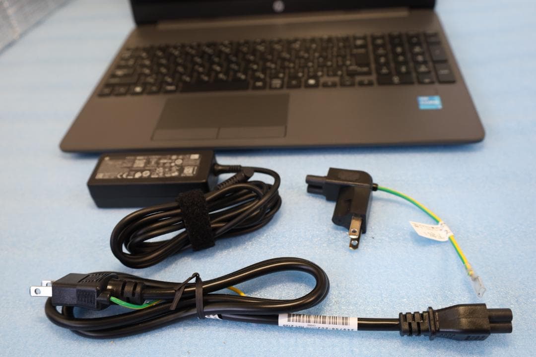 【未使用品】HPノートパソコン　B10NMAT#ABJ [250RG9]