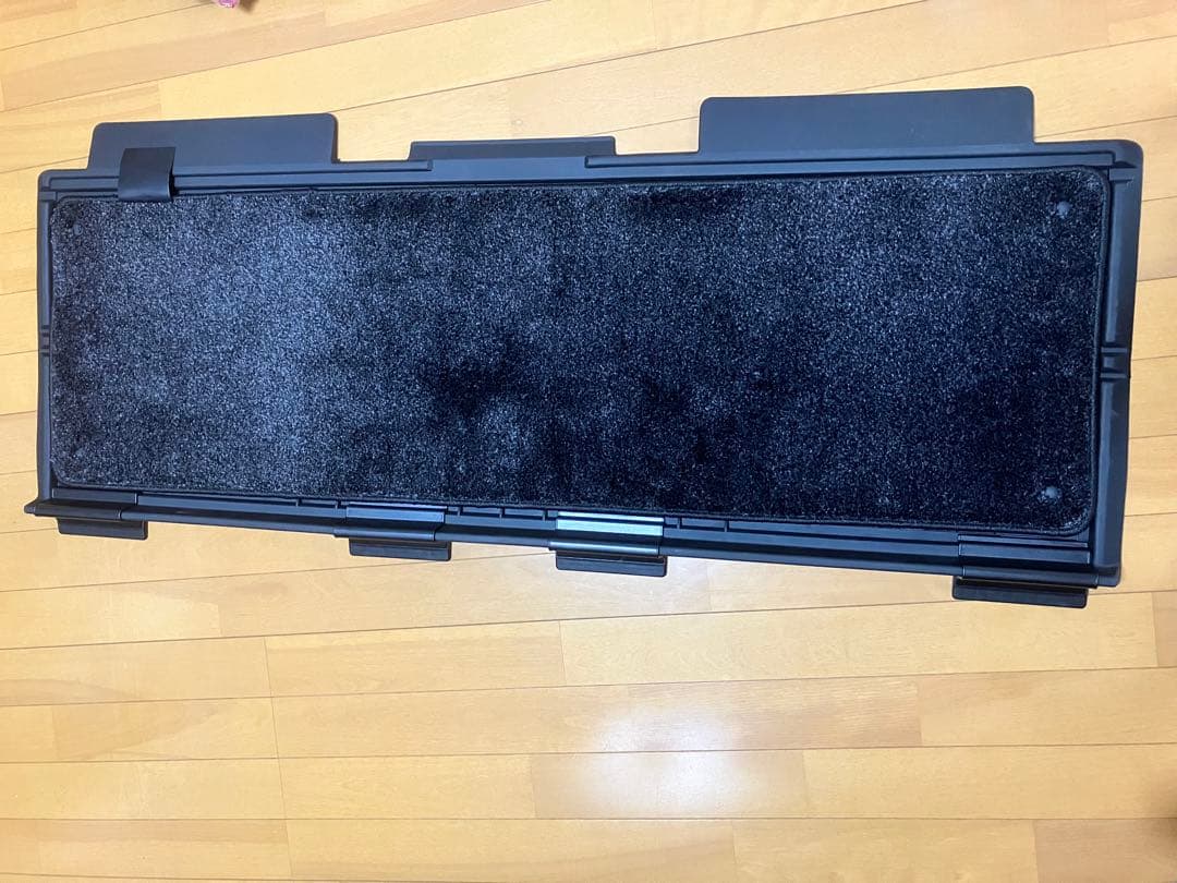 デリカ D:5 純正オプション　マルチラグマット