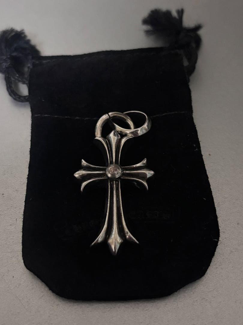 クロムハーツ　シルバー クロスネックレス スモールクロス　ペーパーチェーン