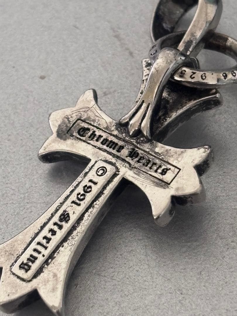 クロムハーツ　シルバー クロスネックレス スモールクロス　ペーパーチェーン