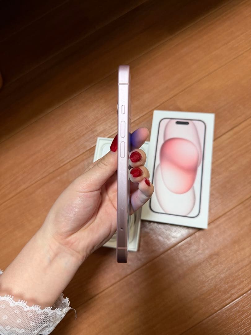 iPhone 15 256GB ピンク 充電容量100%