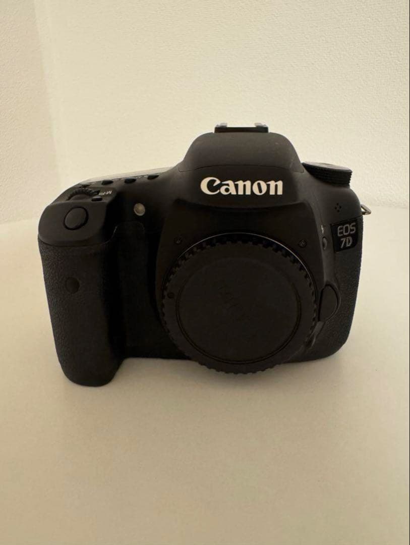 Canon EOS 7D デジタル一眼レフカメラ レンズ２つ 予備バッテリー付