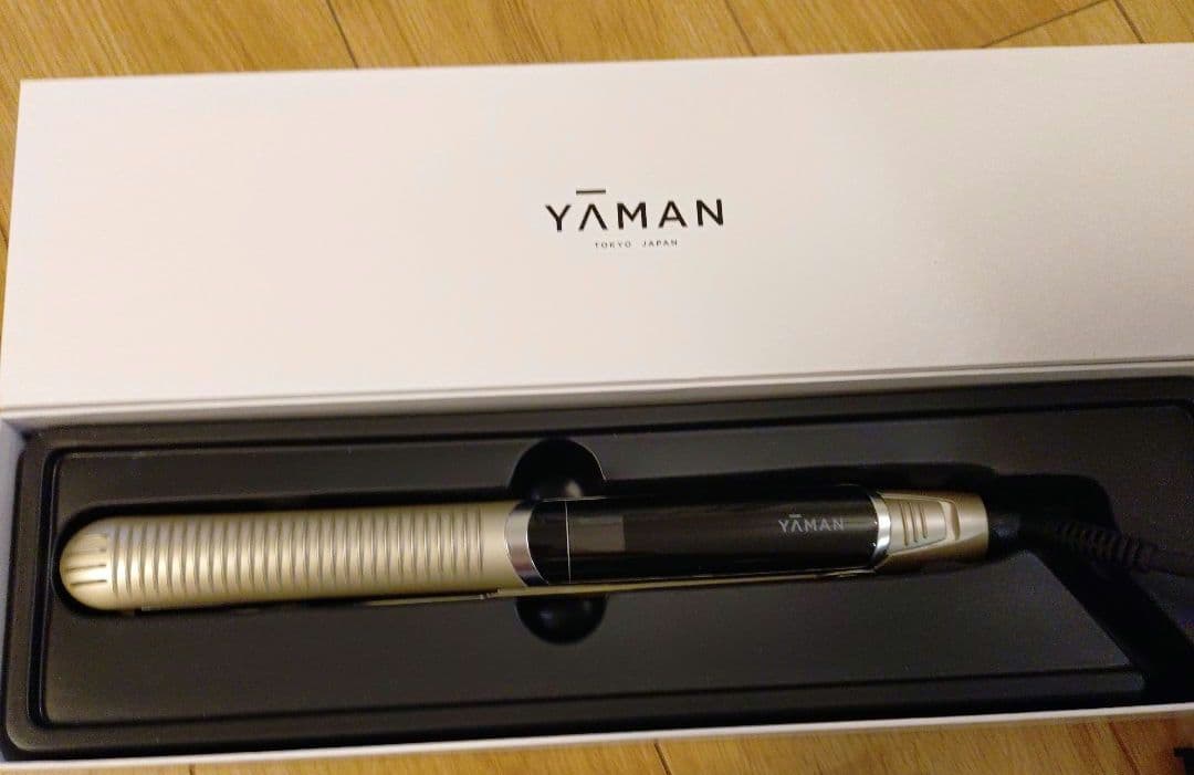 ✽未使用品✽YAMAN✽ヘアアイロン✽スムースアイロンフォトイオン✽ゴールド✽