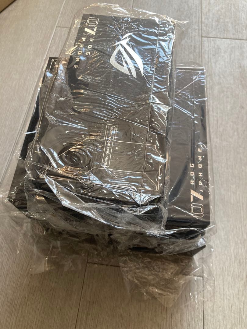 ちさと　ROG phone7*2