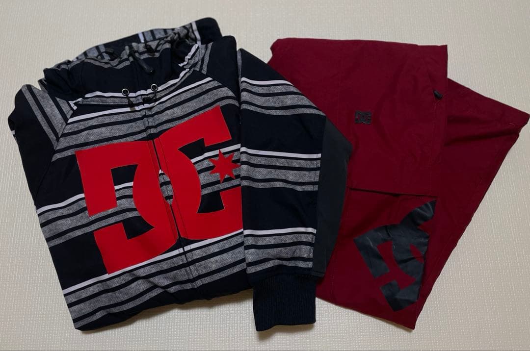 DC スノーボードウェア パーカー ボーダー ブラック ボルドー 上下セット M