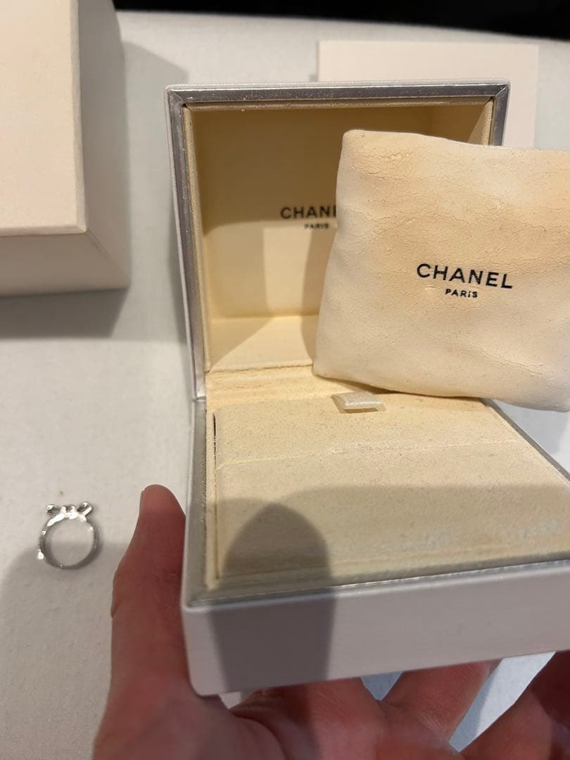 シャネル☆RUBAN WG/DIA0.20CT 2011年婚約指輪☆リボンリング