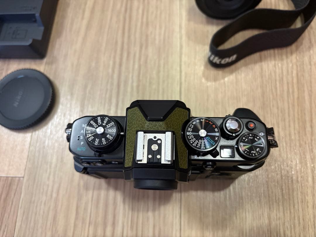 Nikon Z fc ミラーレスカメラ 美品 レンズ バッテリー付き