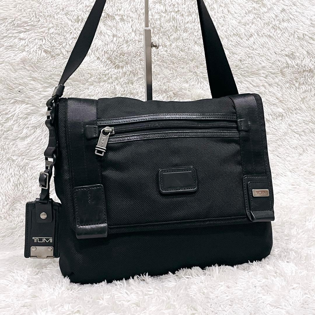 希少TUMI ビールミニ メンズ ショルダーバッグ 斜め掛け サコッシュ 美品