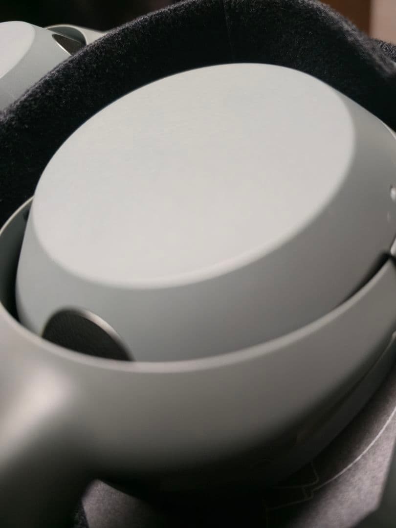 SONY ULTWEAR ワイヤレスヘッドホン　フォレストグレー