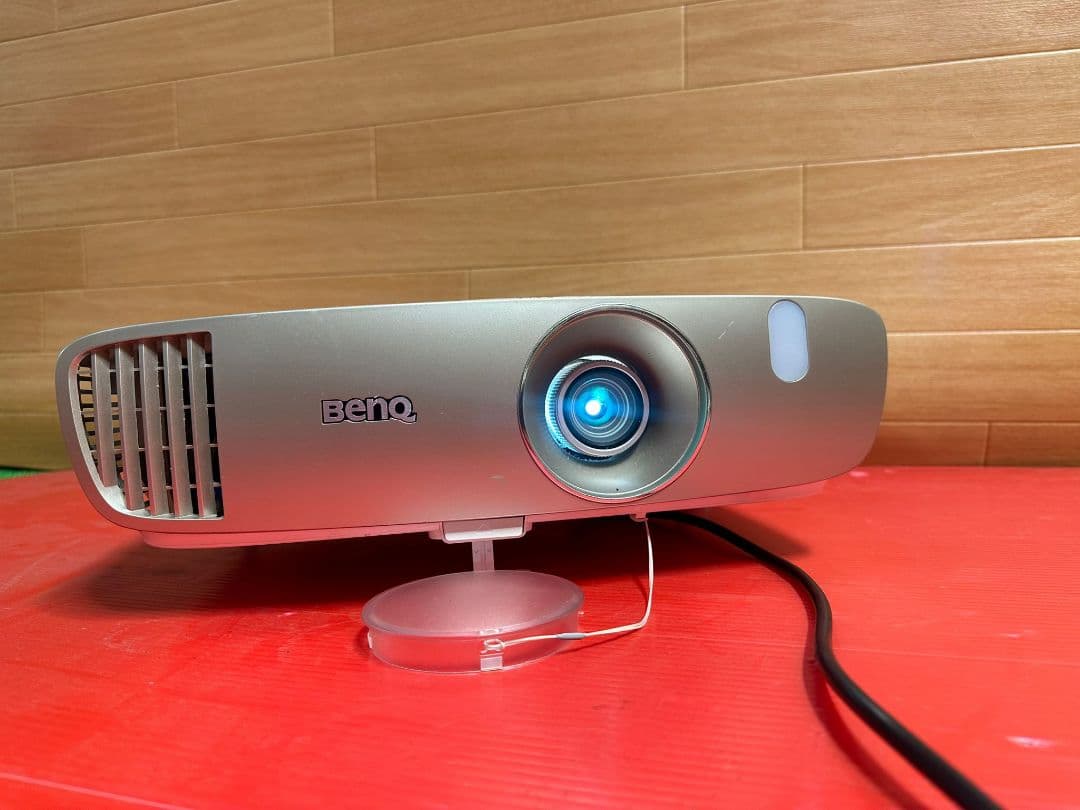 BenQべンキユ― プロジェクター HDMI接続対応 HT3050ジャンク品