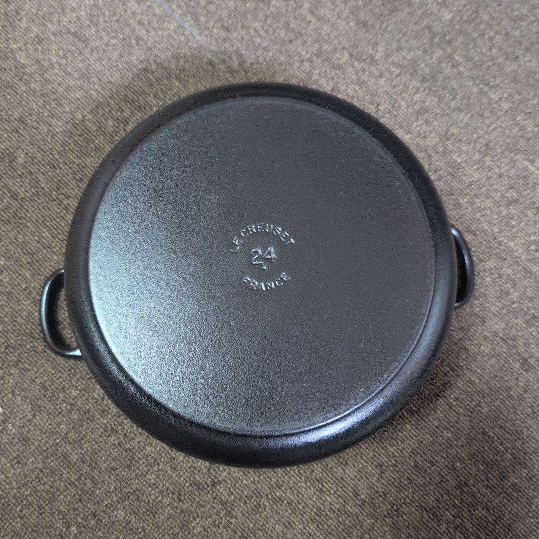 LE CREUSET 蓋付き両手鍋 人気カラーブラック