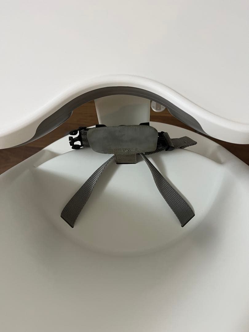 ベビービョルン ハイチェア (ハーネス付) ホワイト/グレー 希少色