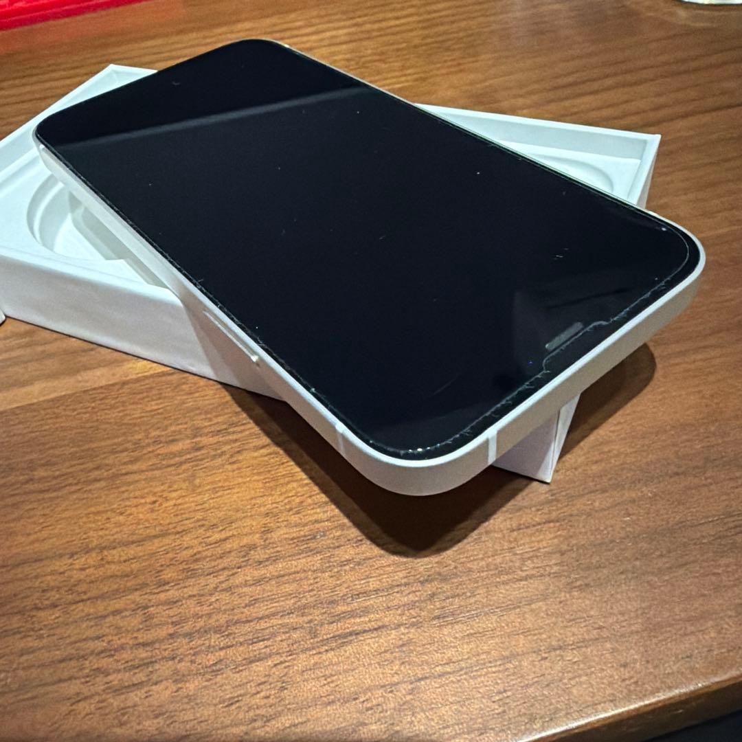 Apple iPhone 12 64GB ホワイト 本体