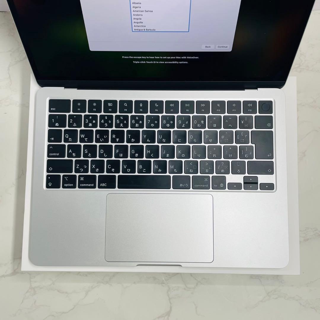 MacBook Air 2025 M4 16GB 256GB 9回 100%