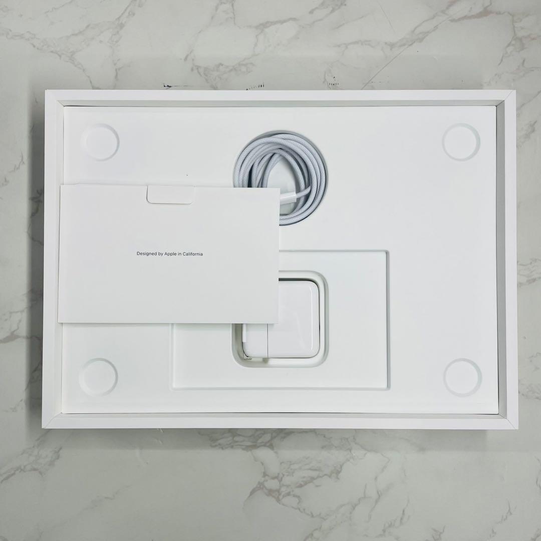 MacBook Air 2025 M4 16GB 256GB 9回 100%