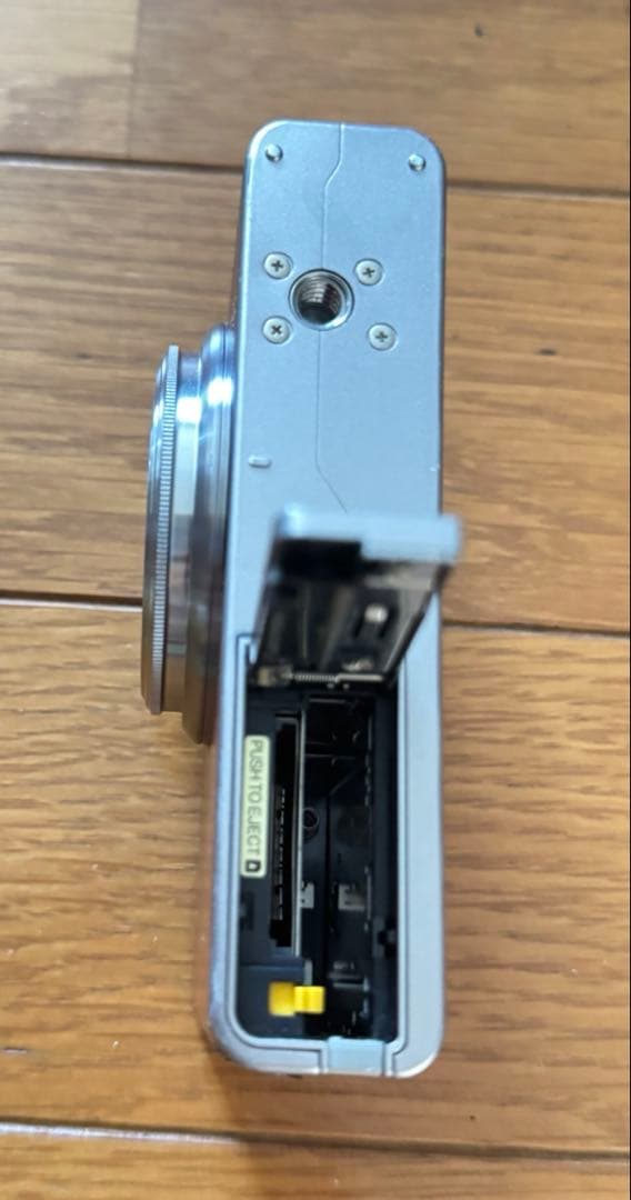 FUJIFILM XF1 コンパクトデジタルカメラ