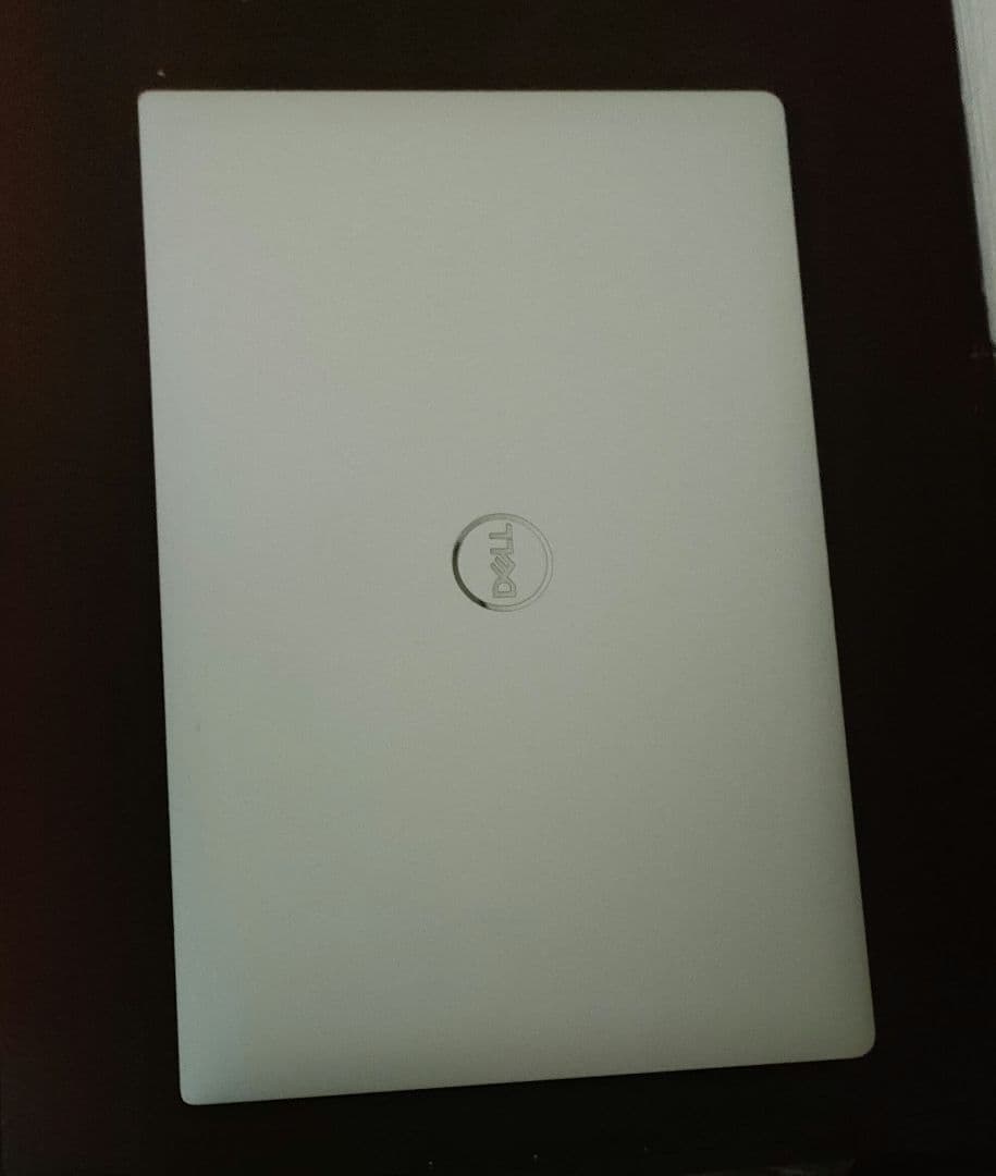 Windowsノート本体 DELL XPS15 9570