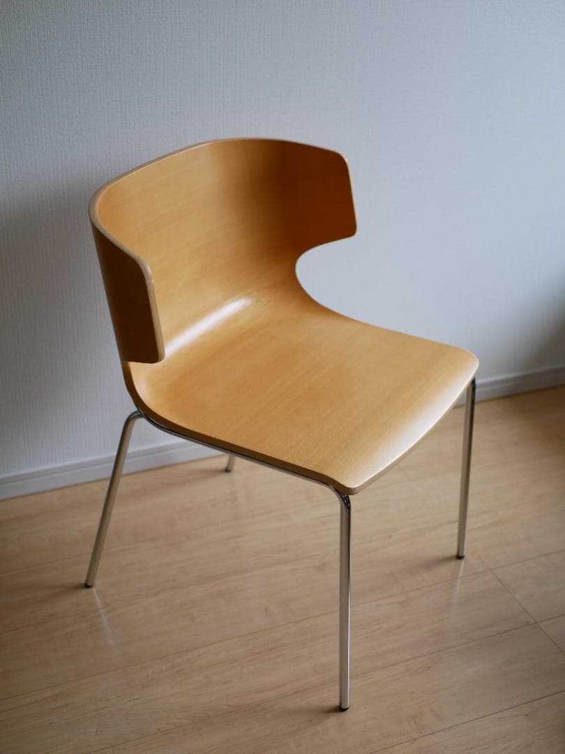 ナチュラルウッド アームレスト付きチェア　椅子