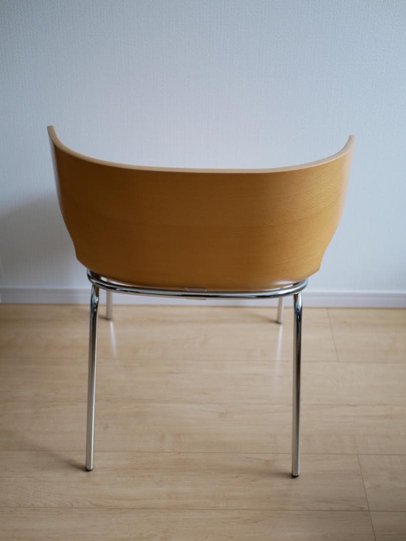 ナチュラルウッド アームレスト付きチェア　椅子