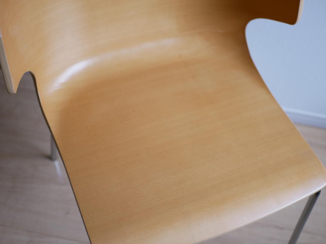 ナチュラルウッド アームレスト付きチェア　椅子