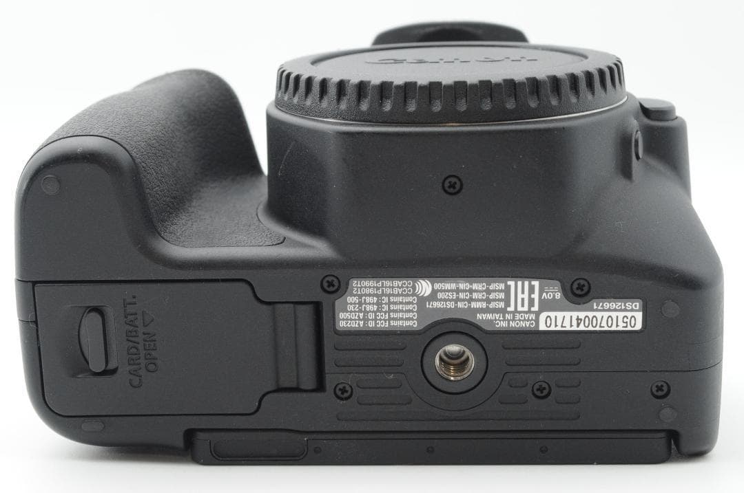 ☆新品級③☆春のSALE☆ Canon EOS Kiss x9 ダブルレンズ