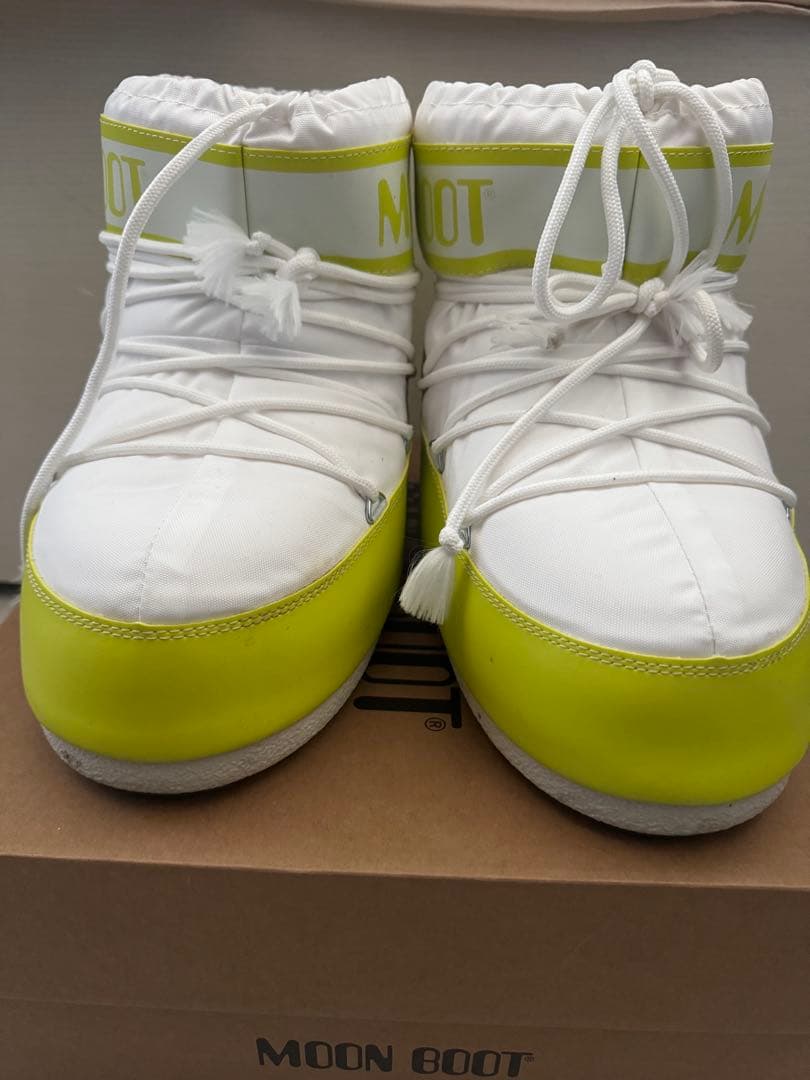 MOON BOOT スノーブーツ ホワイト/ライム サイズ 24.5