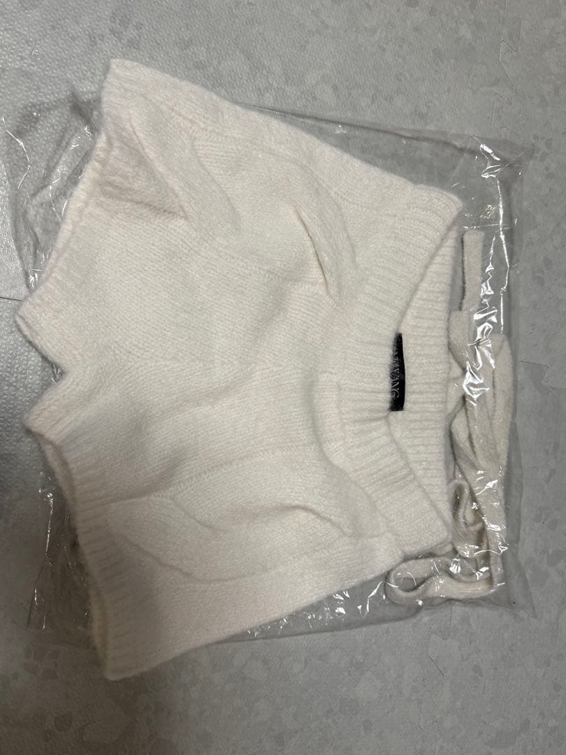 トップス andwang Ribbon Off-Shoulder Knit Set