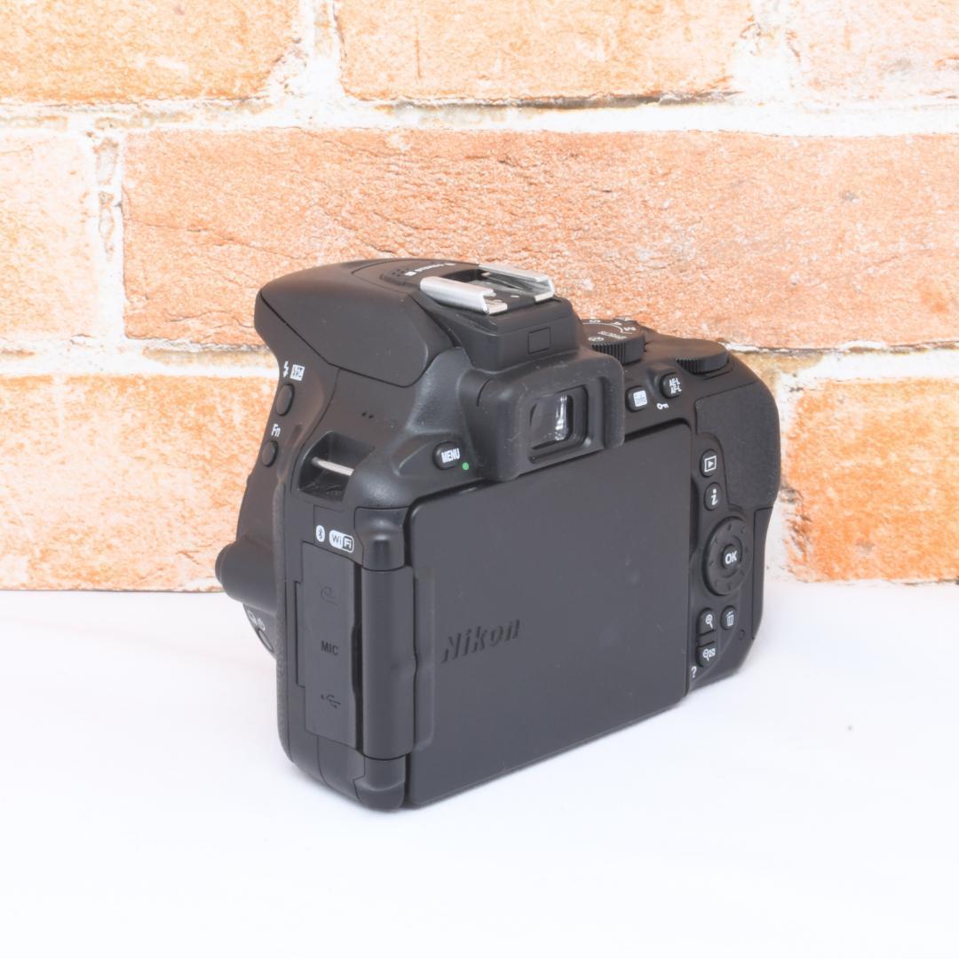 ショット数6700回✨Nikon D5600✨Wi-Fi&Bluetooth