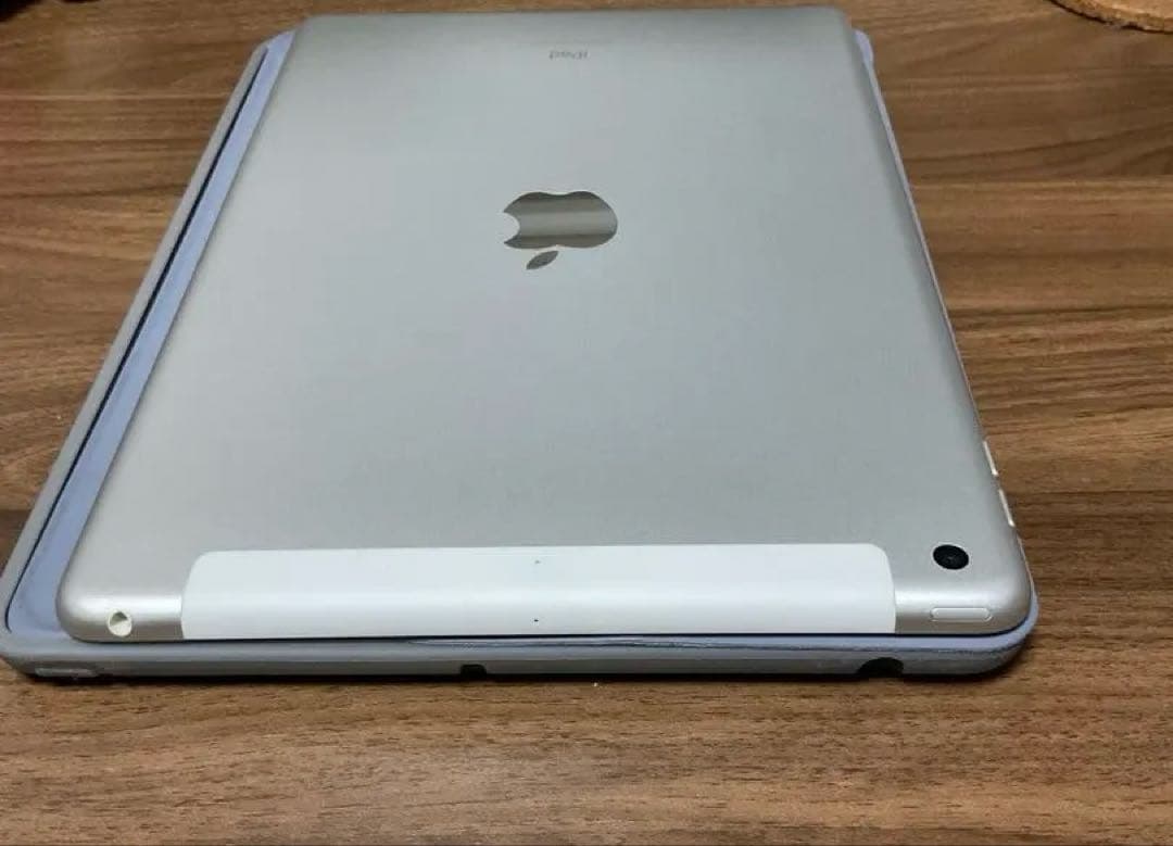 【超美品】iPad第7世代32GBWi-Fi+Cellular バッテリー98%