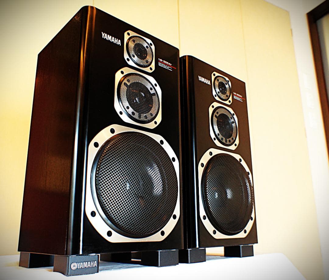 【超美品】YAMAHAスピーカー：NS-555AV　インシュレーター付整備良品