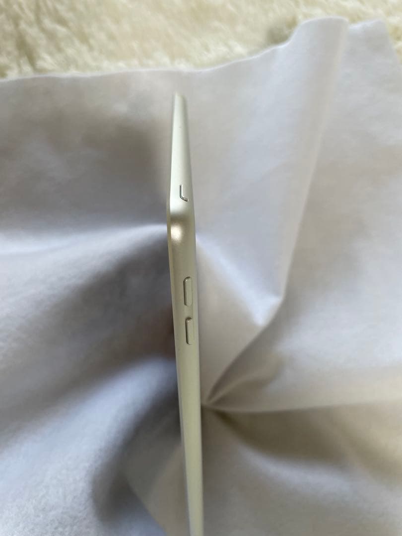 [動作確認済み] iPad第６世代 32GB Wi-Fiモデル ケースつき