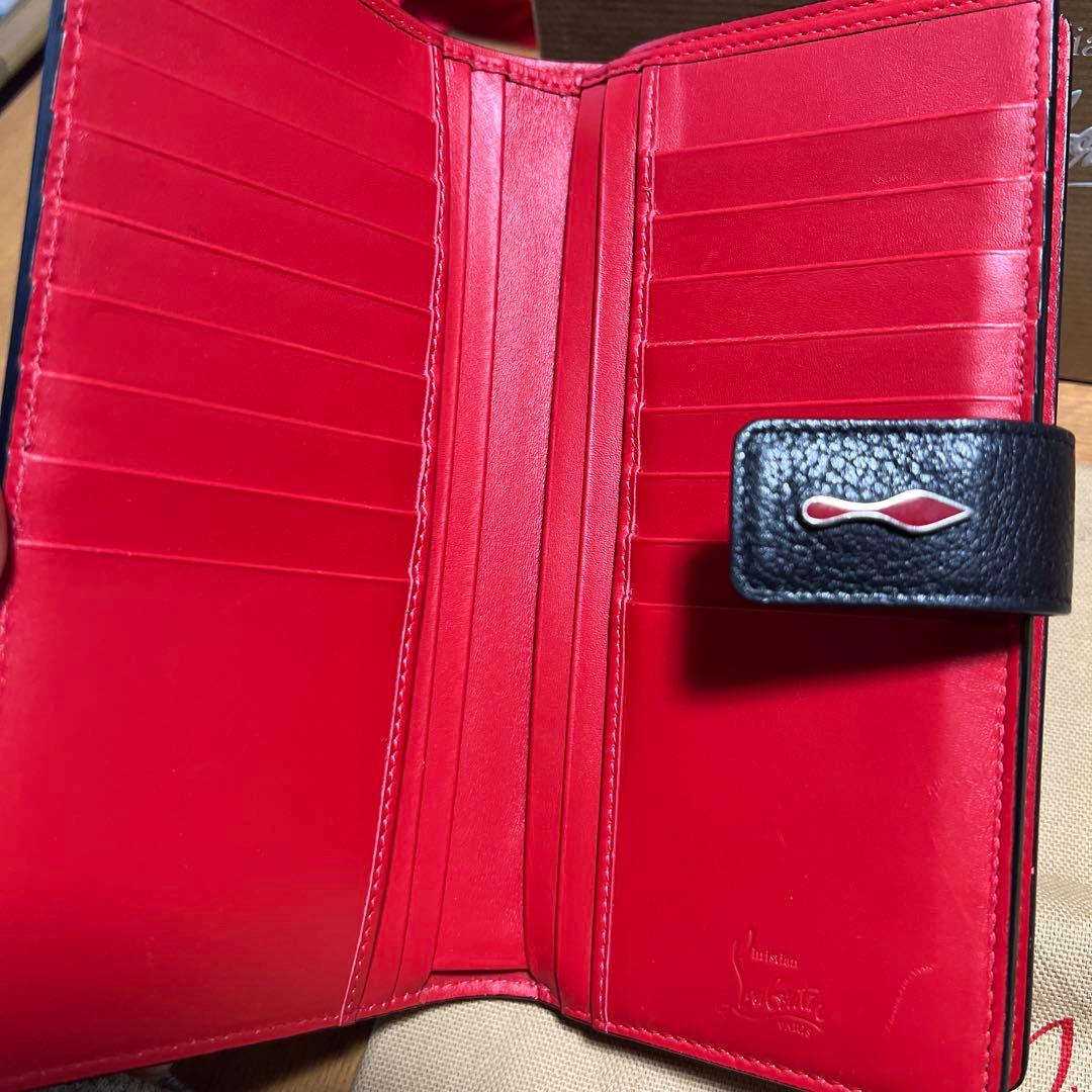 クリスチャン　ルブタン　長財布