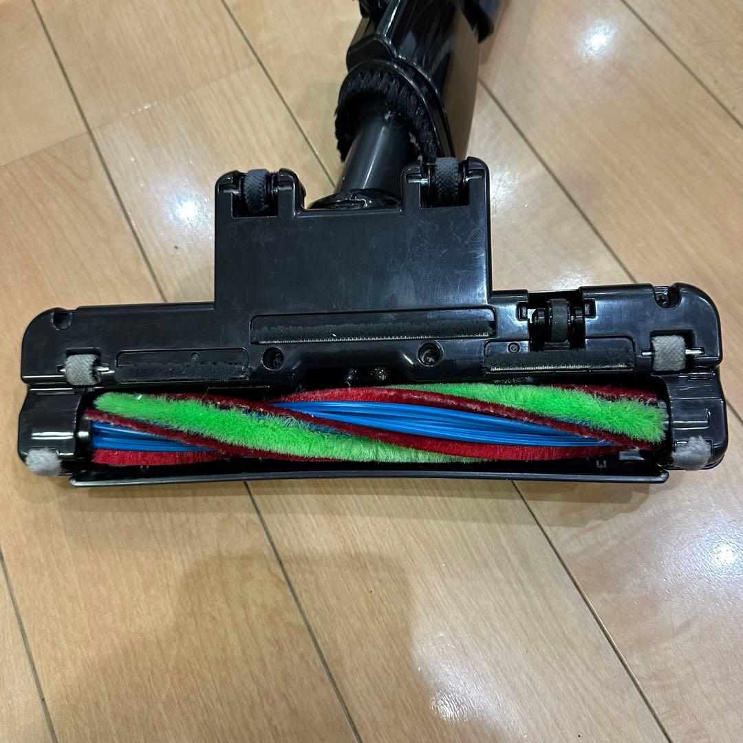 TOSHIBA　サイクロン掃除機　トルネオ　VC-C7(R)　2019年製