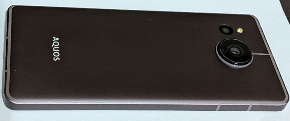 美品AQUOS Sense7 plus ディープカッパー及び付属品