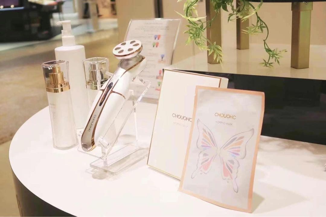 新品未開封　美顔器　astistic&co. チョウチョウ