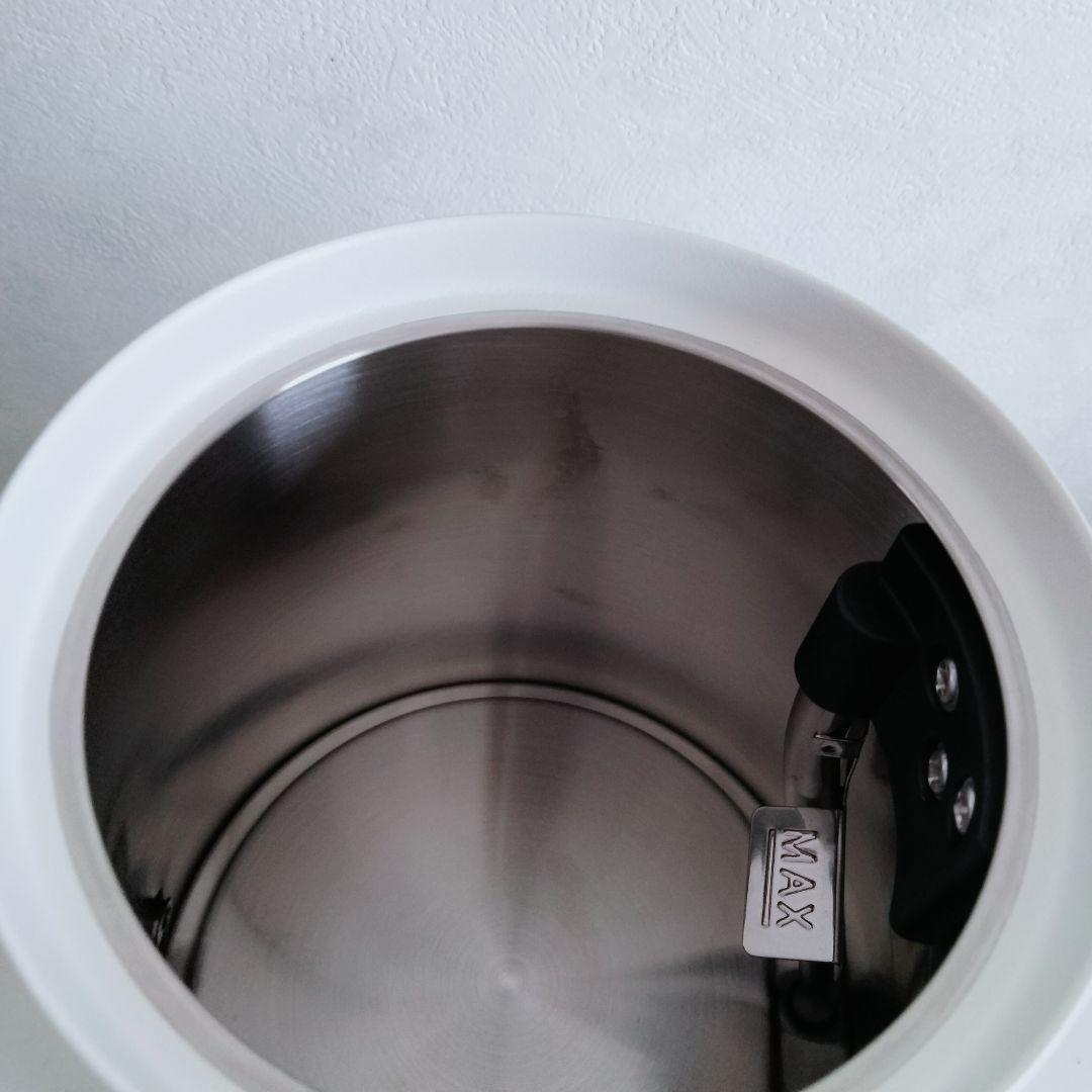 【1度だけ使用】BALMUDA バルミューダ　電気ケトル　ホワイト　618