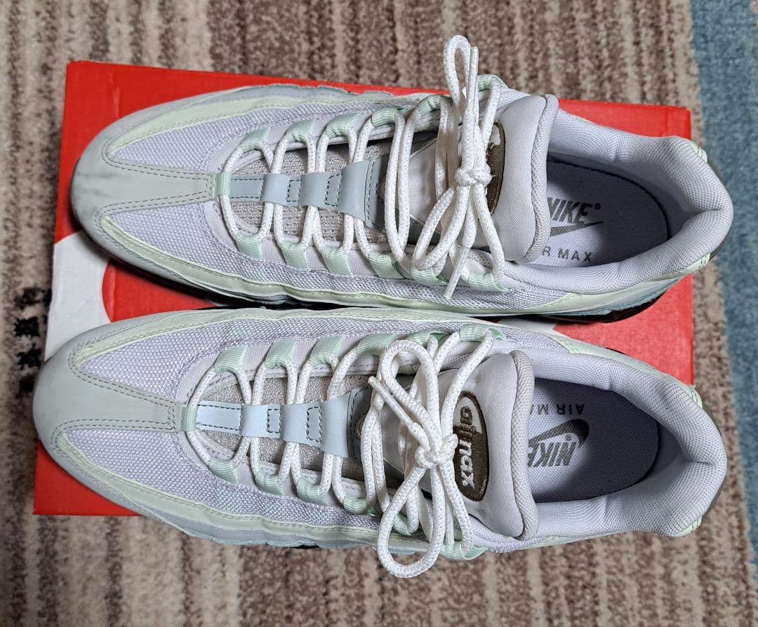 Nike Air Max 95 オリーブ