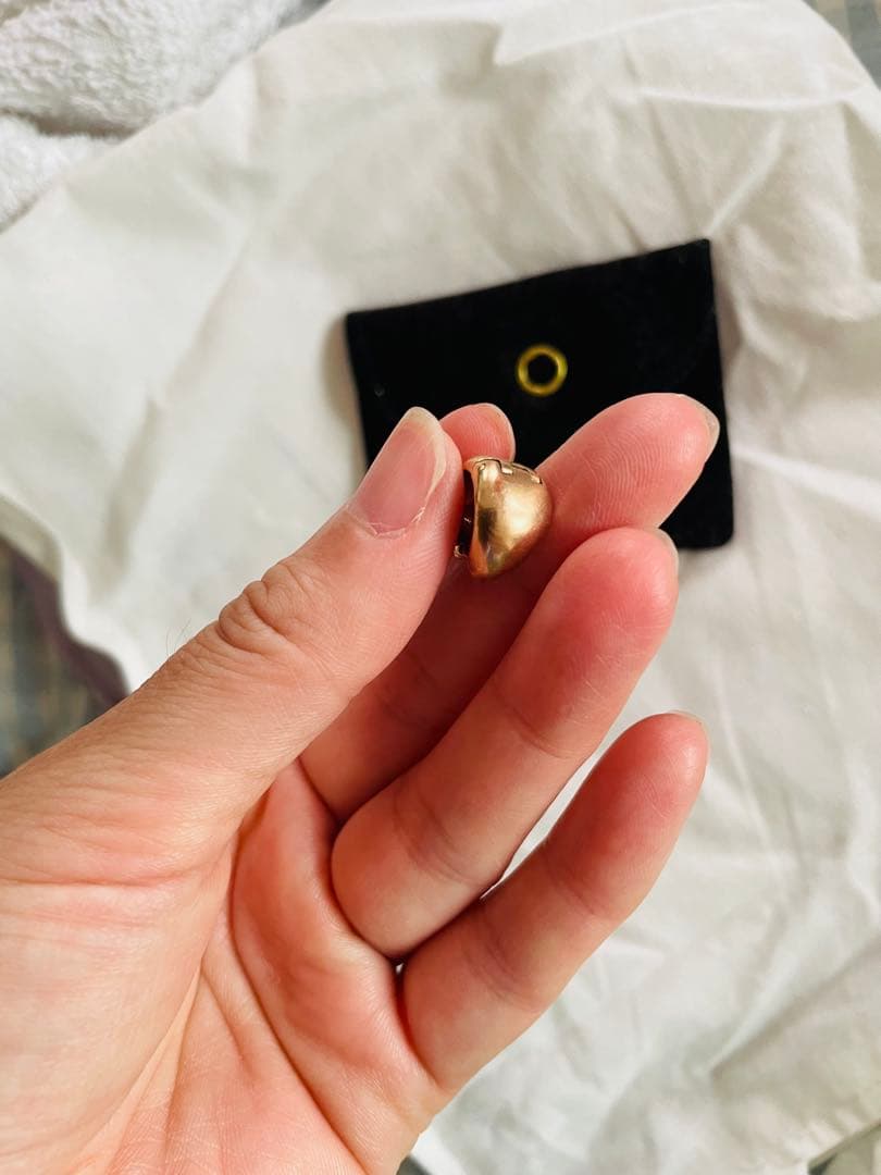 HUMETE CLASSIC PIERCEDEARRINGS hum 定価29万