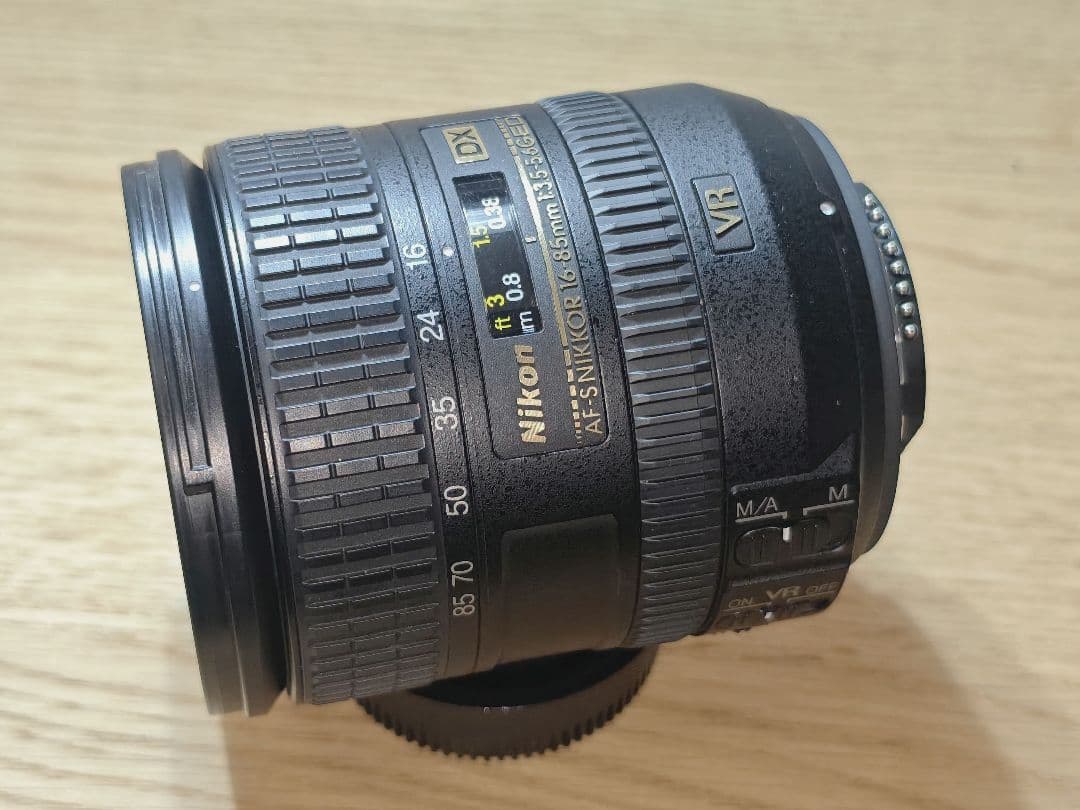 Nikon AF-S DX 16-85mm f3.5-5.6G カメラレンズ