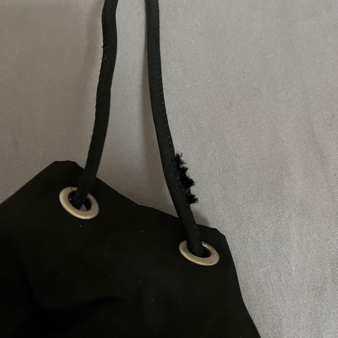 プラダ 巾着　ポーチ バニティ 三角ロゴ 刻印あり