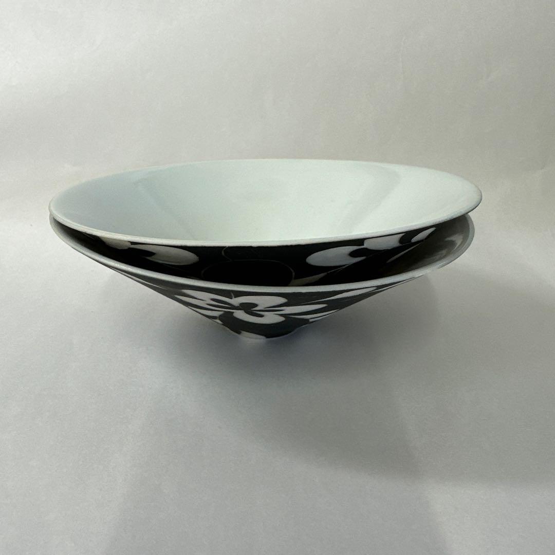 伊藤剛俊　花柄掻き落とし中鉢２点セット