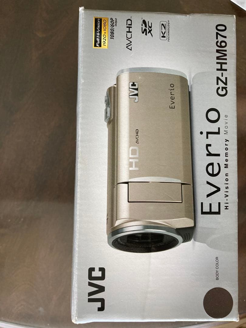 JVC Everio GZ-HM670ビデオカメラ