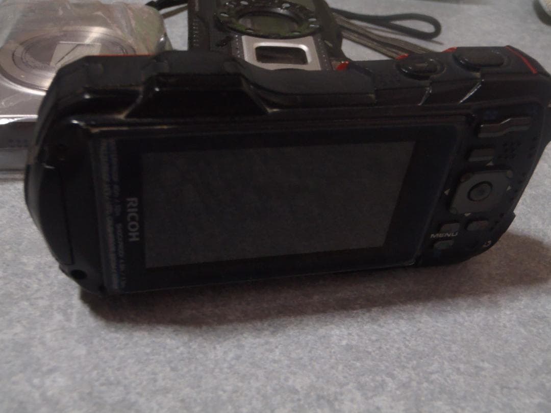 ❤️動作品❤️リコー★WG３０❤️人気色 赤★防水カメラ