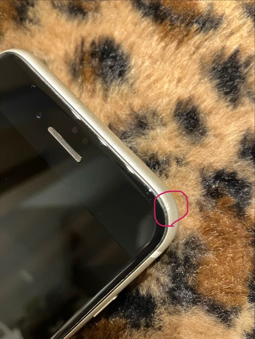 Apple iPhone SE3 128GB ホワイト