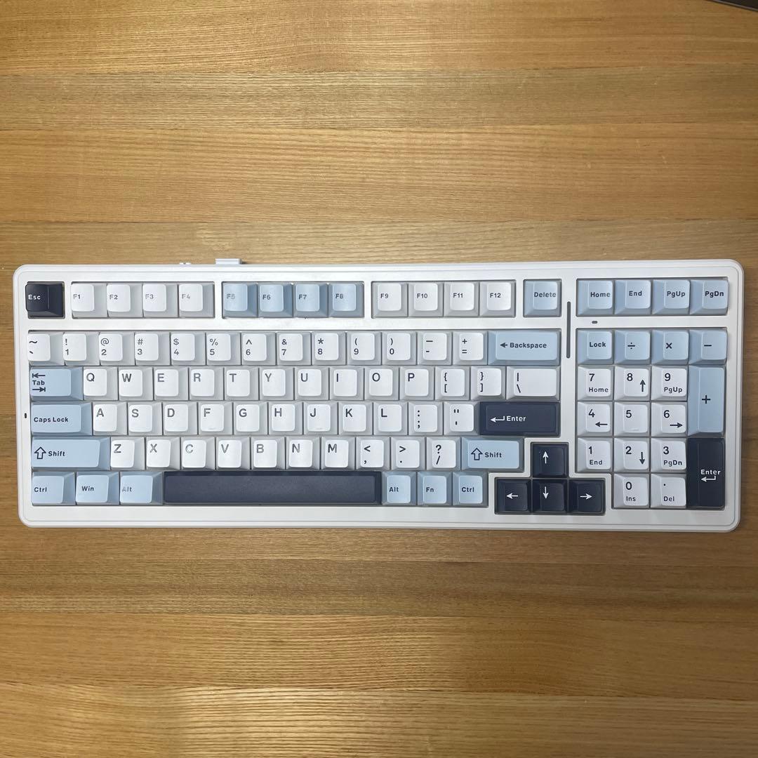 AULA F99 メカニカルキーボード