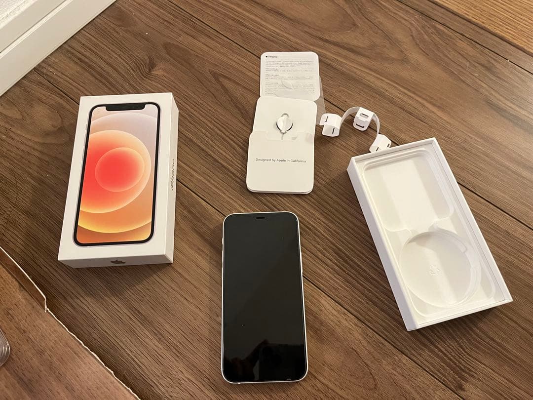 iPhone 12 mini ホワイト 128GB 本体 傷あり 箱