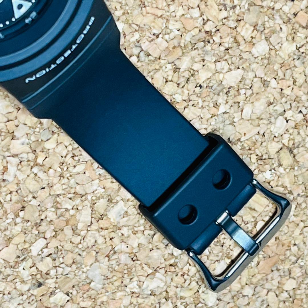 美品】カシオGーSHOCK/AWGーM520ー1AJF電波ソーラー／国内正規品